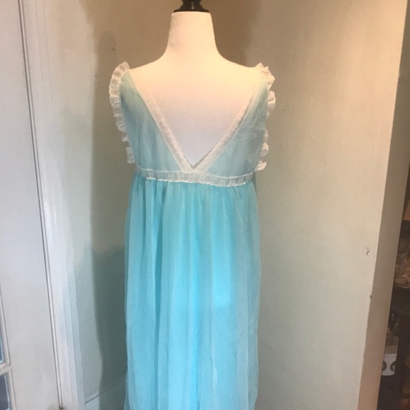 “SLUMBER SUZY” Vintage Blue Chiffon Ladies Nightgown. - Picture 8 of 12